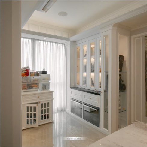Desain Interior Apartemen dengan Aksesori Dekoratif Mewah di St Moritz